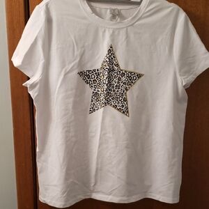 Tristan White T-Shirt with Leopard Star Accent